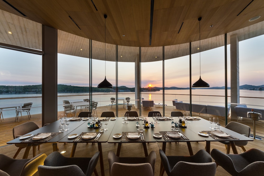 D-Resort Šibenik — Restaurant & bars in Šibenik, Šibenik-Knin