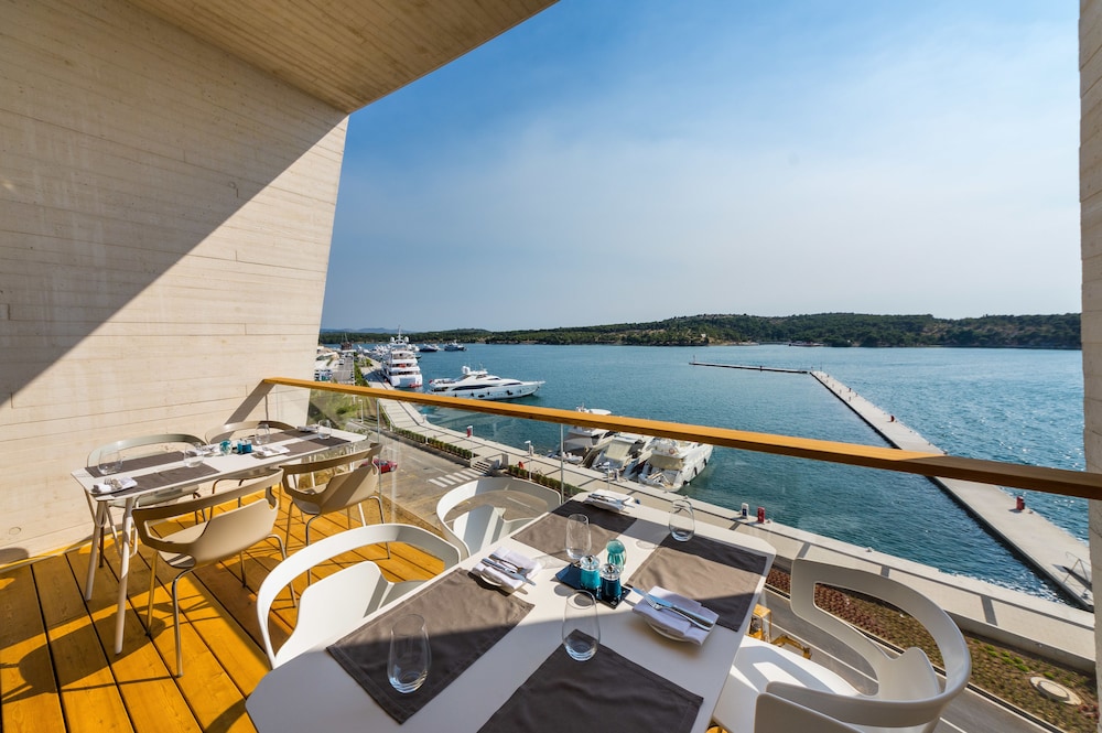 D-Resort Šibenik — Hotel rooms in Šibenik, Šibenik-Knin