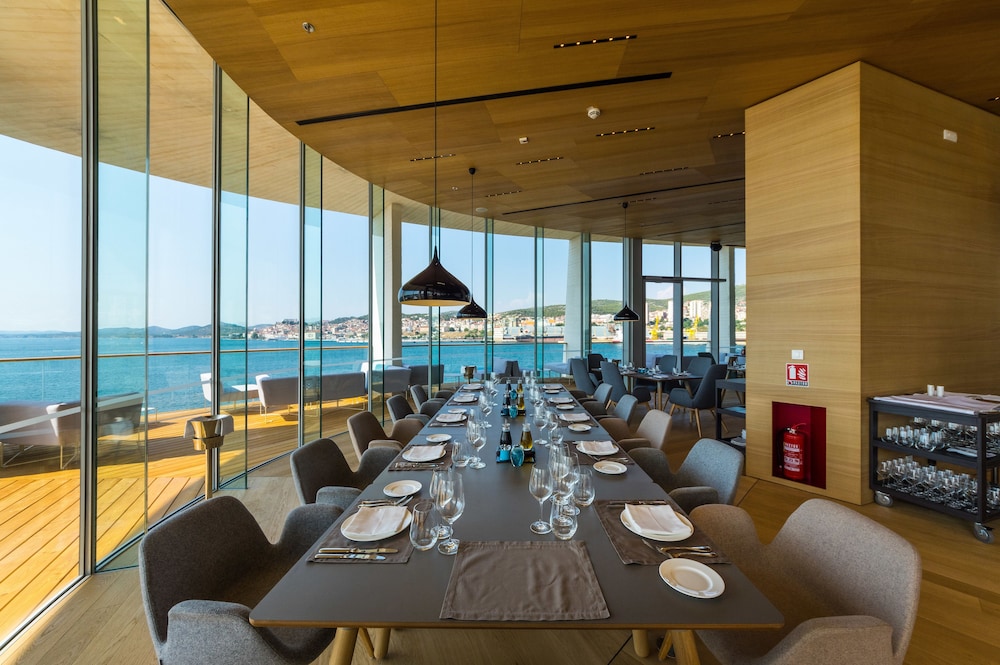 D-Resort Šibenik — Restaurant & bars in Šibenik, Šibenik-Knin