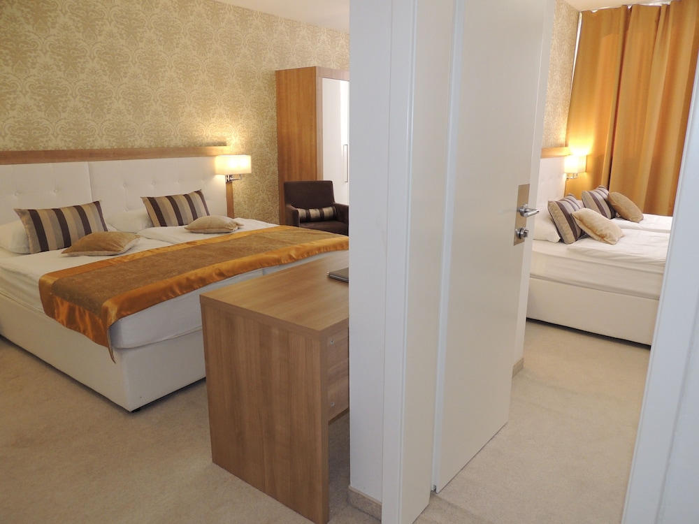 Hotel Corner — Hotel rooms in Split, Split-Dalmatia