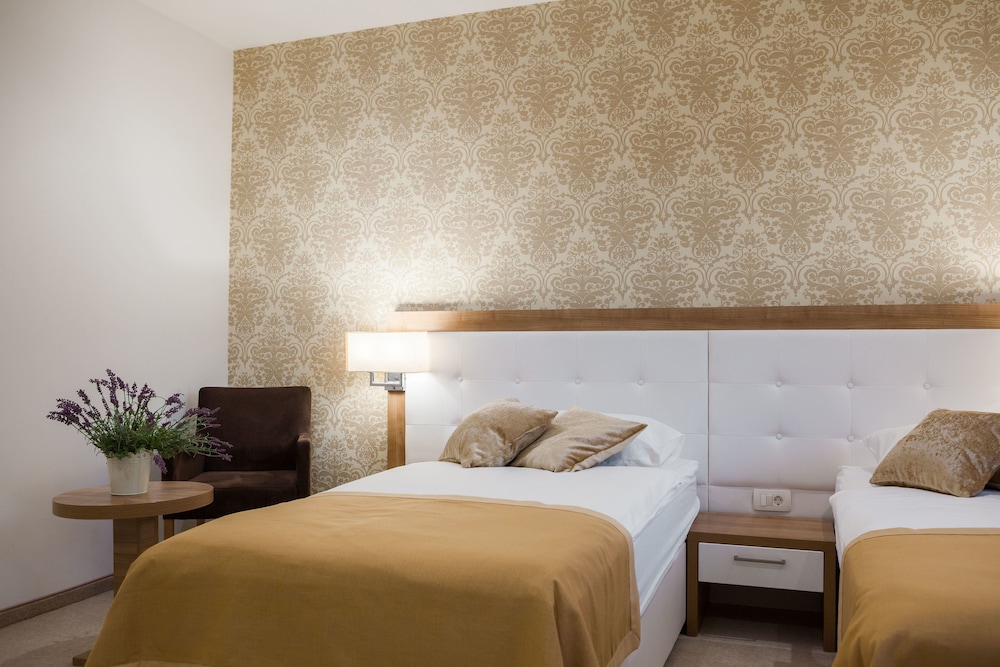 Hotel Corner — Hotel rooms in Split, Split-Dalmatia