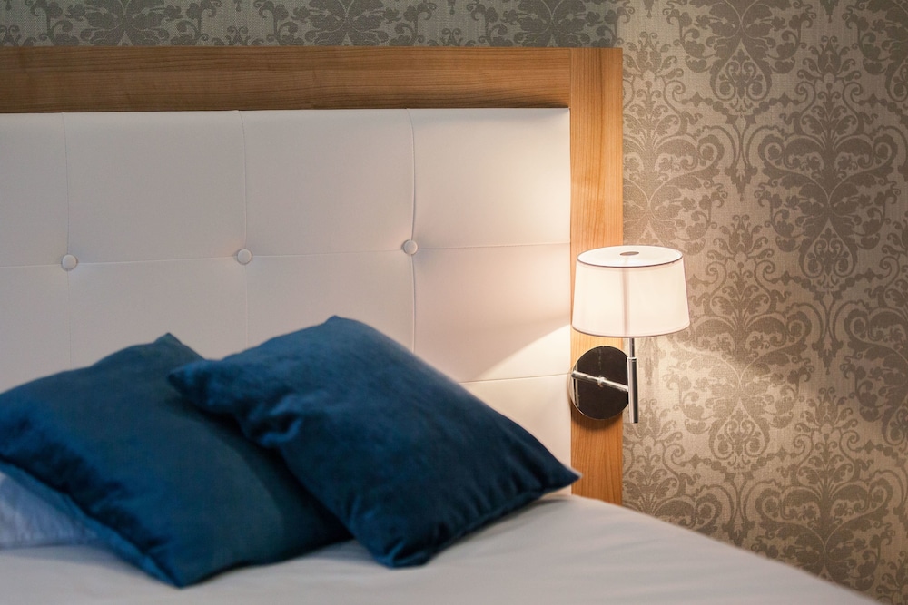 Hotel Corner — Hotel rooms in Split, Split-Dalmatia
