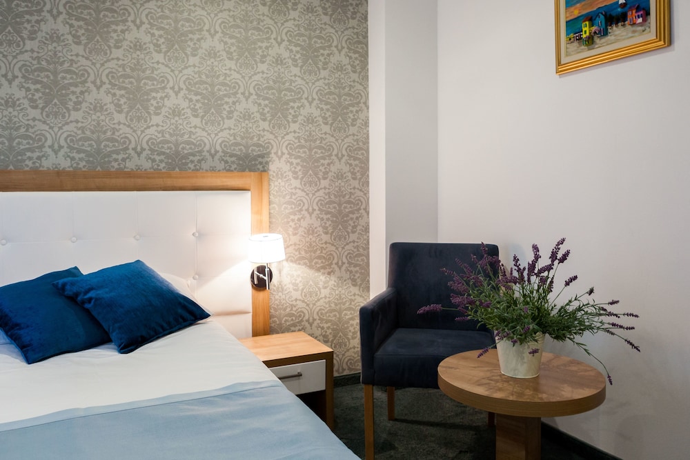 Hotel Corner — Hotel rooms in Split, Split-Dalmatia