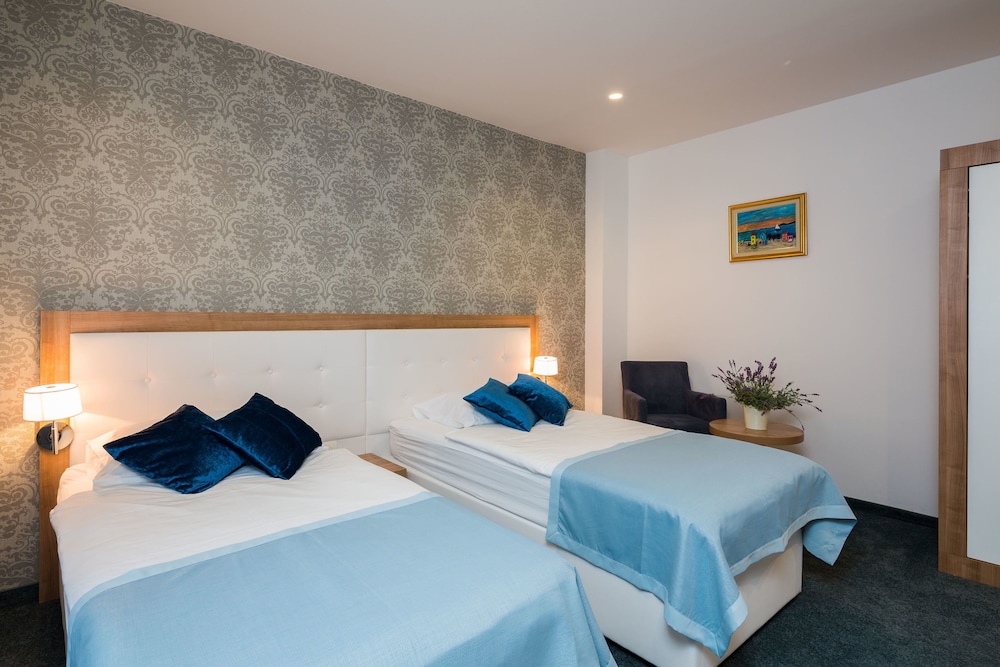 Hotel Corner — Hotel rooms in Split, Split-Dalmatia