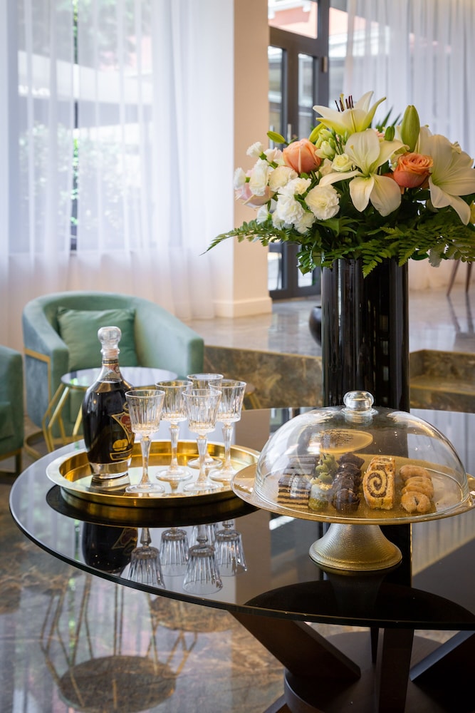 Hotel Corner — Restaurant & bars in Split, Split-Dalmatia