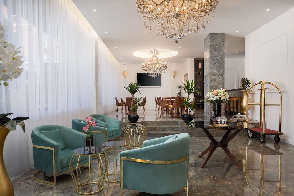 Hotel Corner — Restaurant & bars in Split, Split-Dalmatia