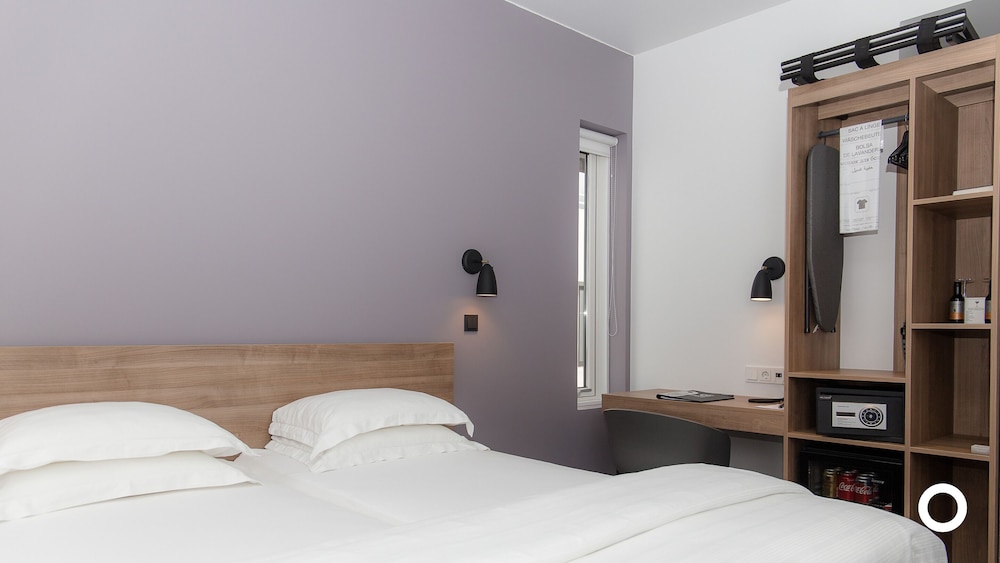 Miðgarður by Center Hotels — Hotel rooms in Reykjavik, Capital Region