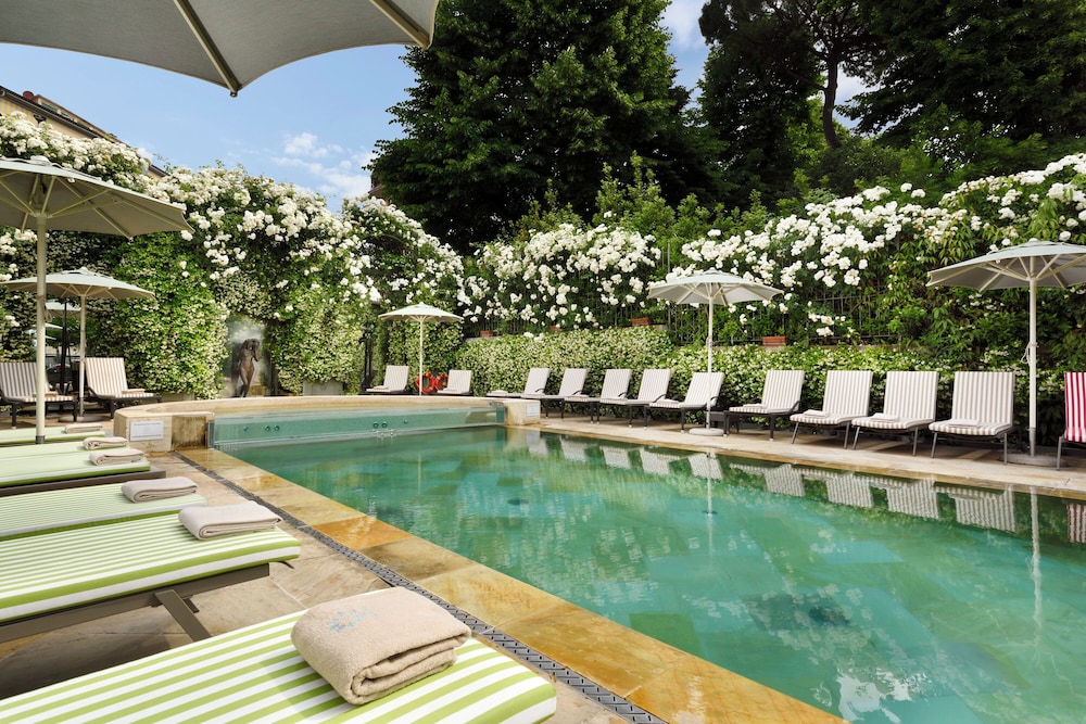 Hotel Ville sull'Arno - Preferred Hotels & Resorts — Swimming pool in Florence, Tuscany