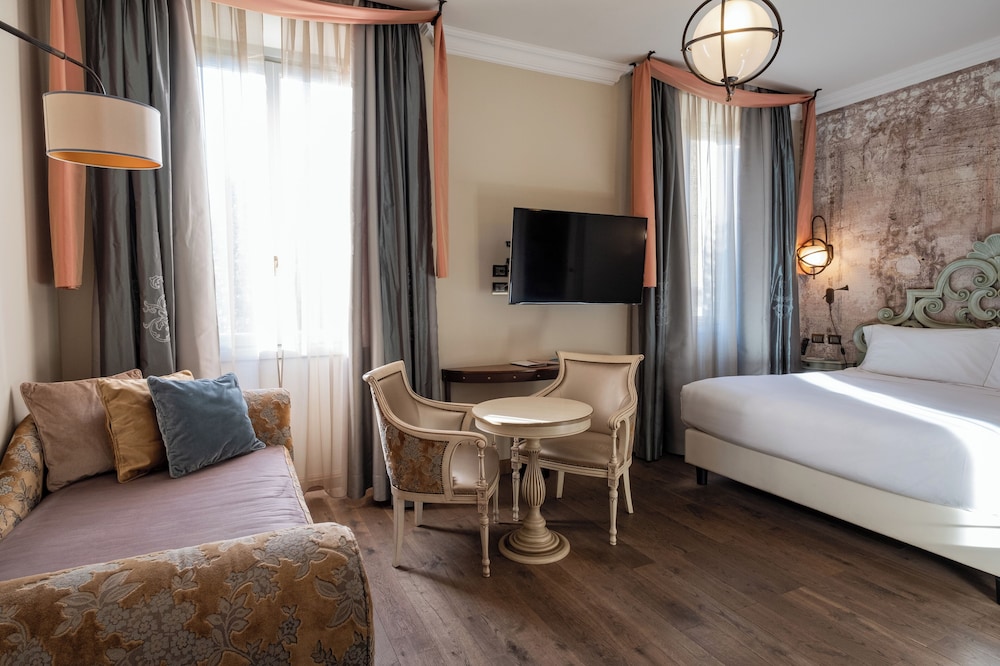 Hotel Ville sull'Arno - Preferred Hotels & Resorts — Hotel rooms in Florence, Tuscany