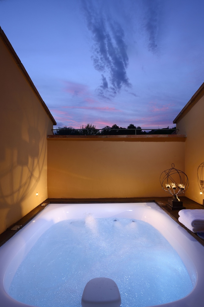 Hotel Ville sull'Arno - Preferred Hotels & Resorts — Spa in Florence, Tuscany