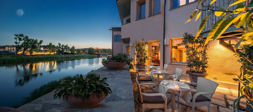 Hotel Ville sull'Arno - Preferred Hotels & Resorts — Restaurant & bars in Florence, Tuscany