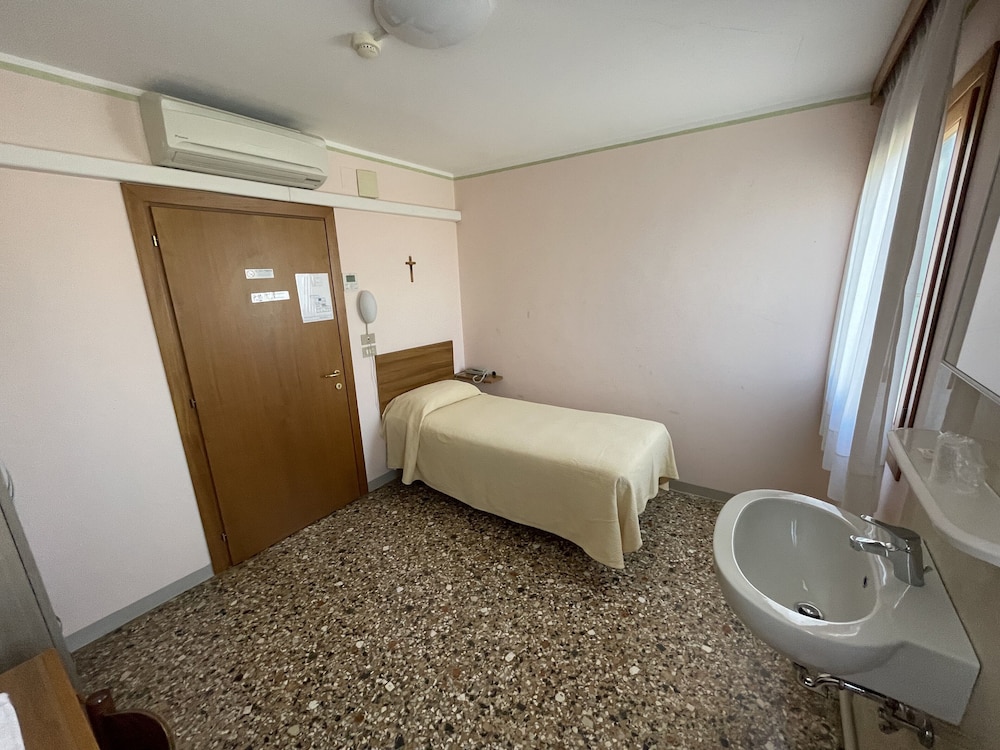 Casa Caburlotto — Hotel rooms in Venice, Veneto