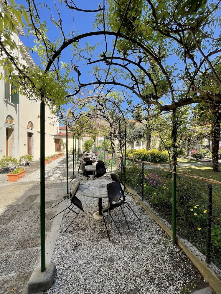 Casa Caburlotto — Restaurant & bars in Venice, Veneto