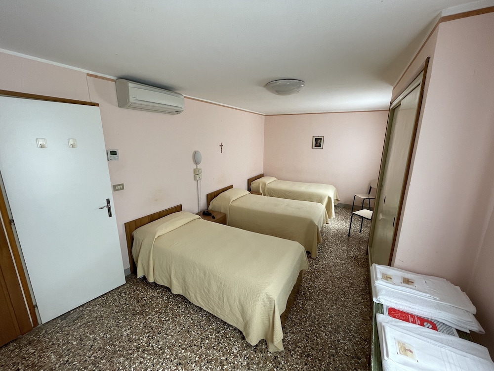 Casa Caburlotto — Hotel rooms in Venice, Veneto