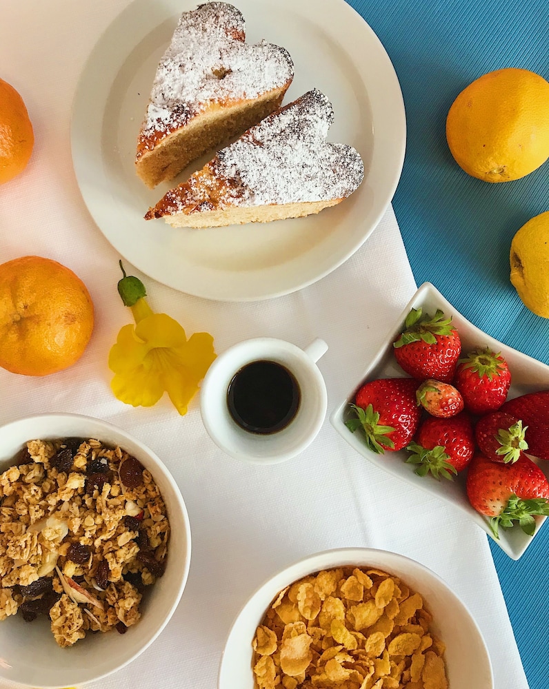 Hotel Conchiglia D'oro — Restaurant & bars in Palermo, Sicily