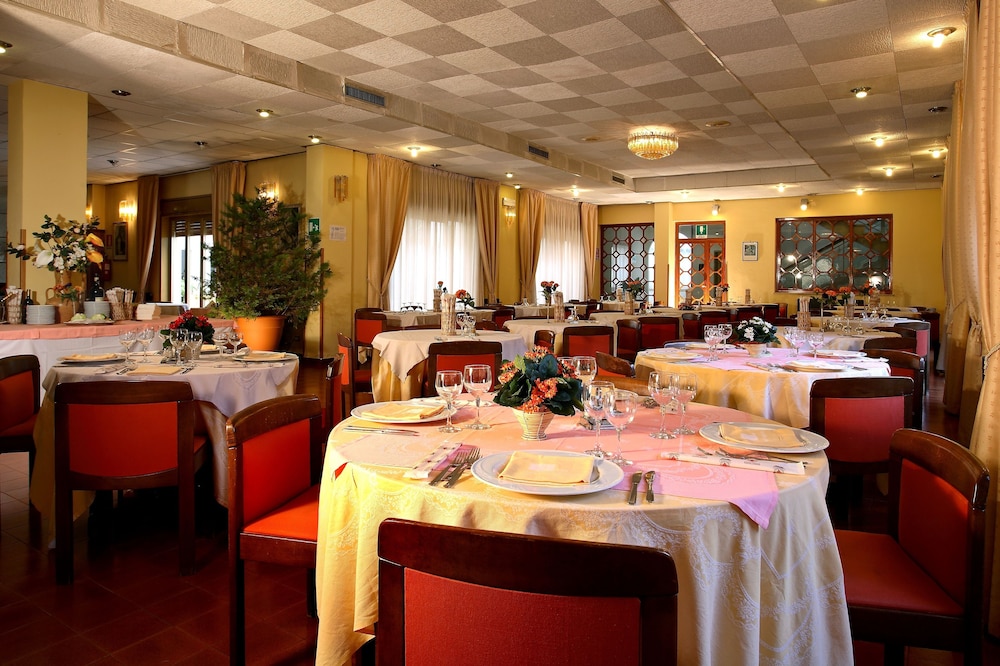Hotel Conchiglia D'oro — Restaurant & bars in Palermo, Sicily