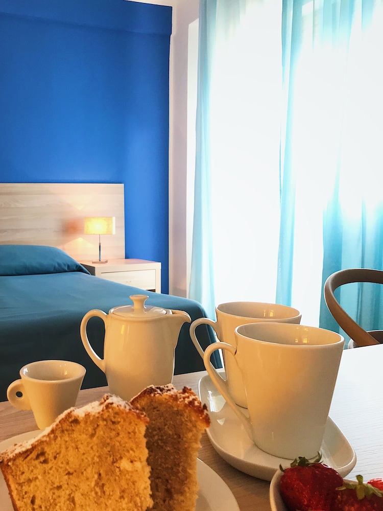 Hotel Conchiglia D'oro — Hotel rooms in Palermo, Sicily