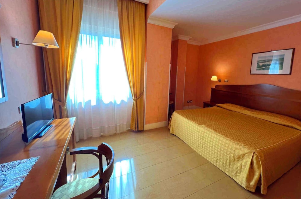 Hotel Conchiglia D'oro — Hotel rooms in Palermo, Sicily