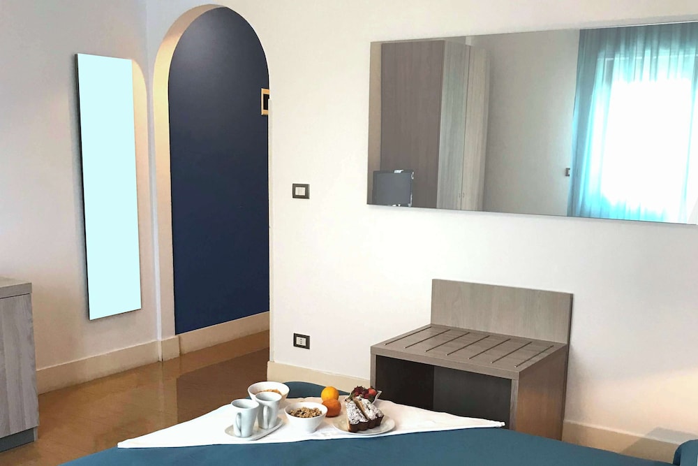 Hotel Conchiglia D'oro — Hotel rooms in Palermo, Sicily