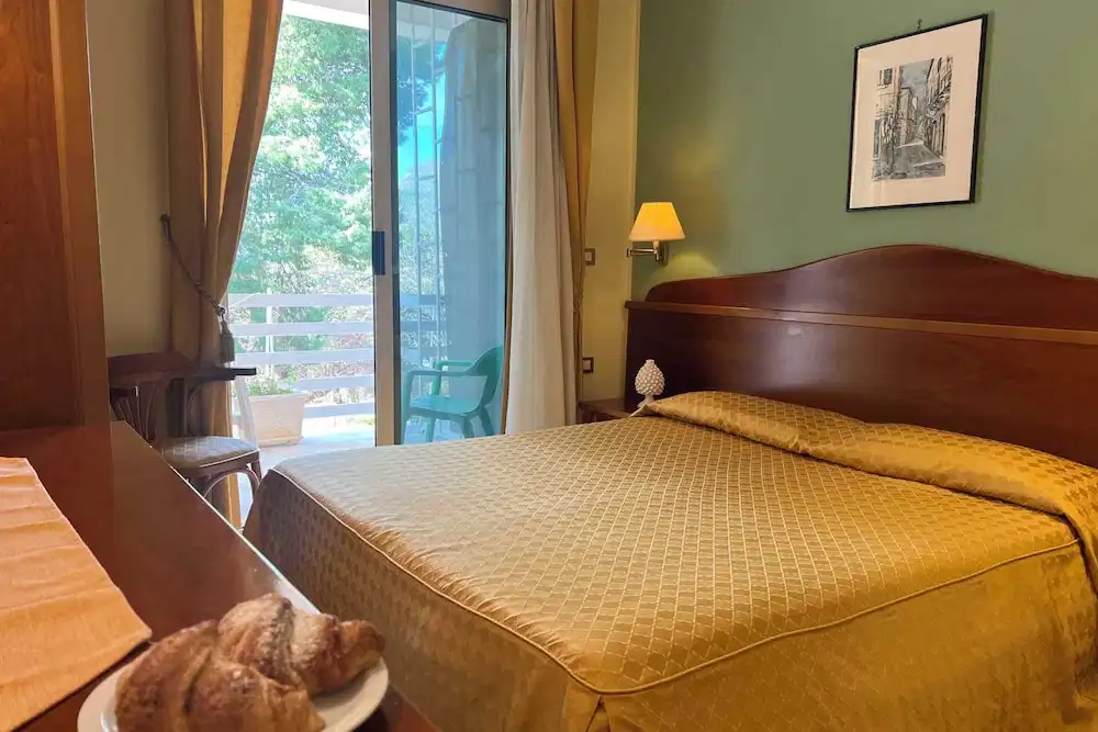 Hotel Conchiglia D'oro — Hotel rooms in Palermo, Sicily