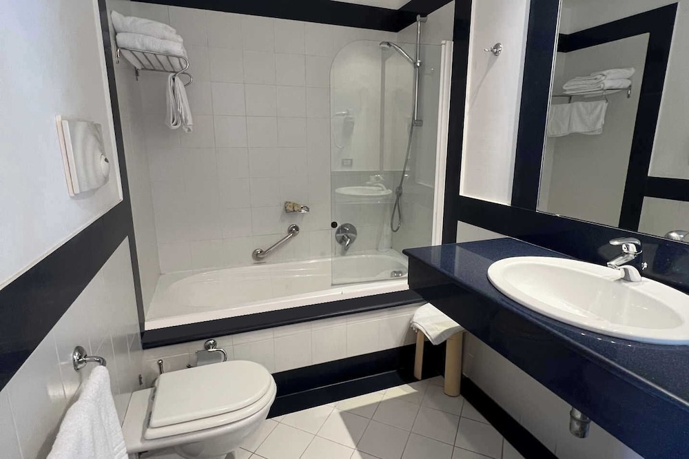 Hotel Conchiglia D'oro — Hotel rooms in Palermo, Sicily
