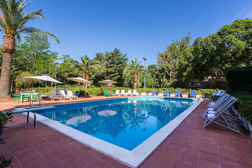 Hotel Conchiglia D'oro — Swimming pool in Palermo, Sicily