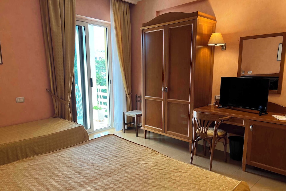 Hotel Conchiglia D'oro — Hotel rooms in Palermo, Sicily