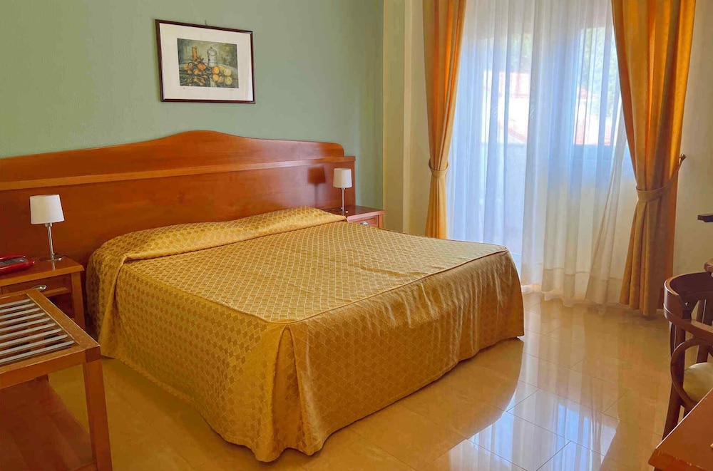 Hotel Conchiglia D'oro — Hotel rooms in Palermo, Sicily