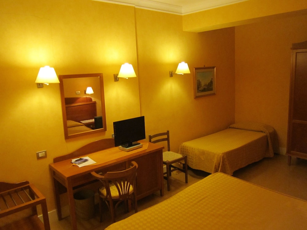 Hotel Conchiglia D'oro — Hotel rooms in Palermo, Sicily