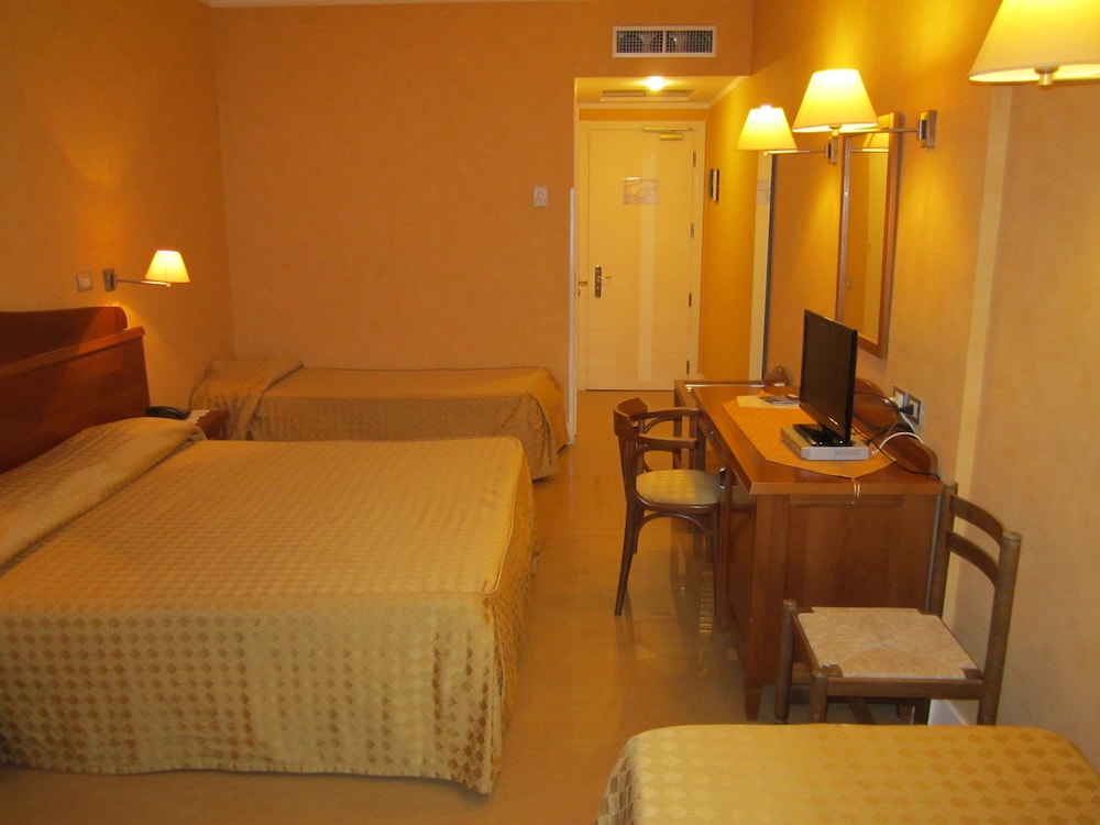 Hotel Conchiglia D'oro — Hotel rooms in Palermo, Sicily