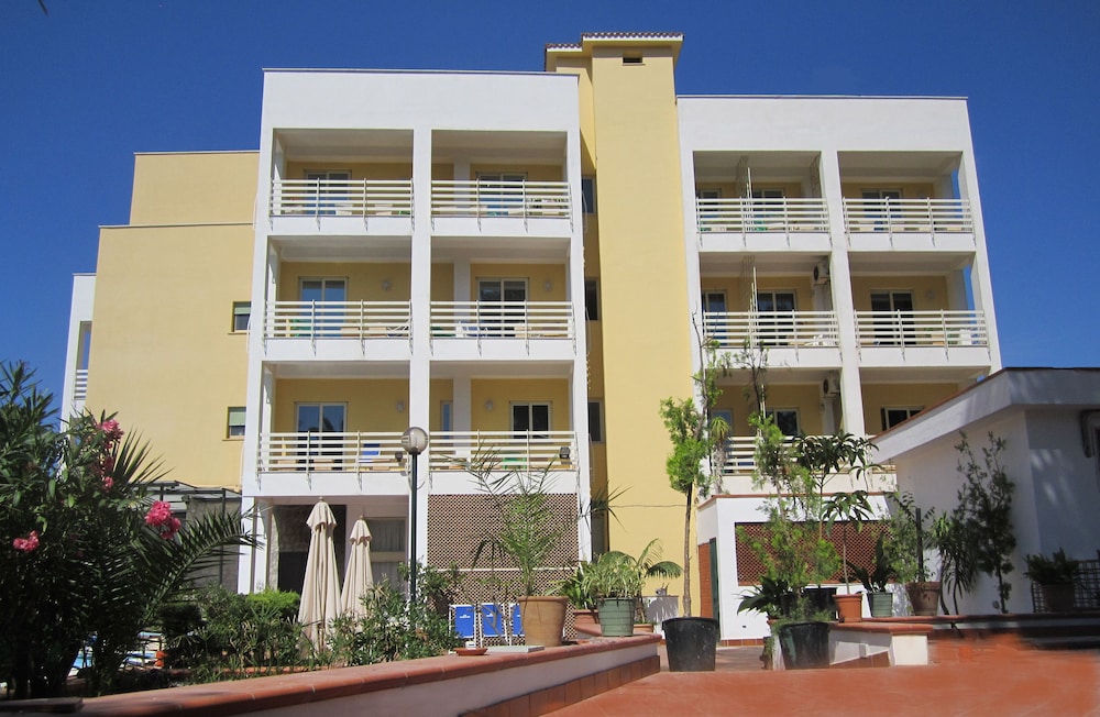 Hotel Conchiglia D'oro — Hotel building in Palermo, Sicily