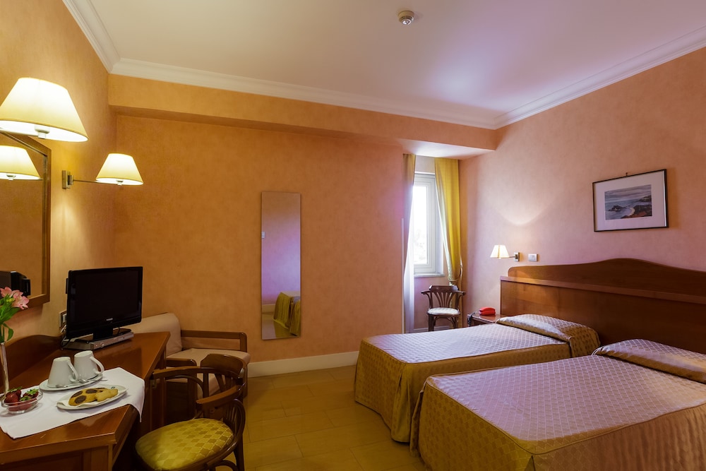 Hotel Conchiglia D'oro — Hotel rooms in Palermo, Sicily
