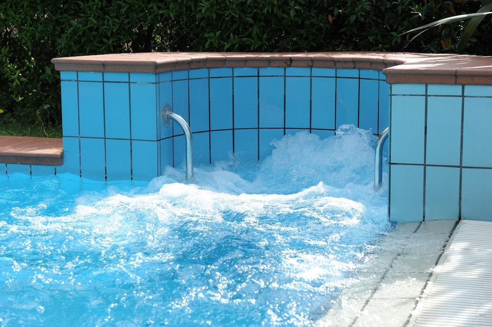 Hotel Cristallo — Swimming pool in Malcesine, Veneto