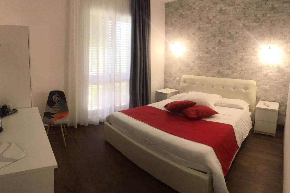 Mareneve Resort — Hotel rooms in Linguaglossa, Sicily