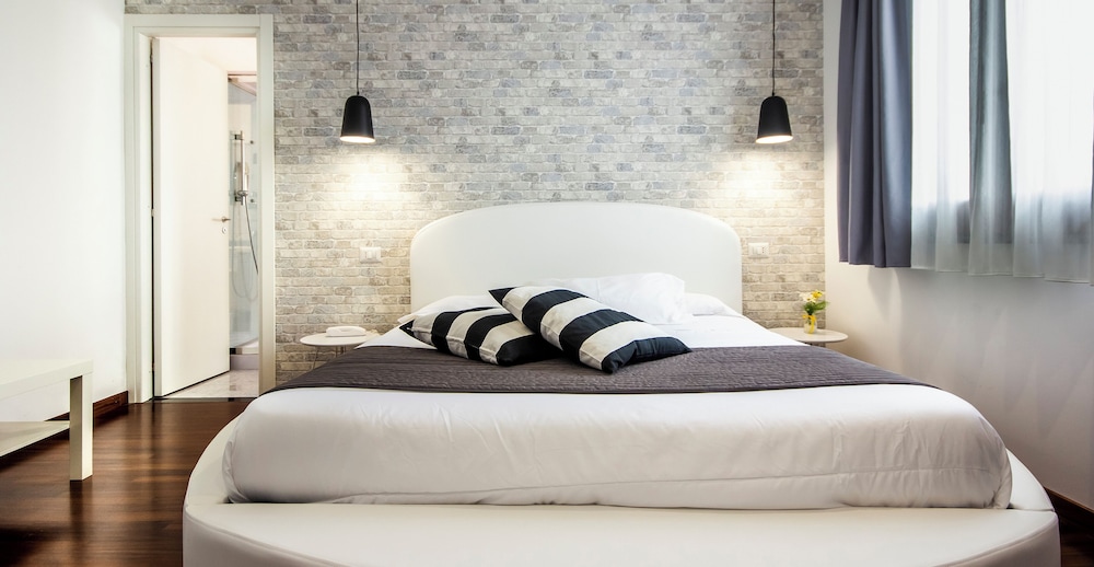 Mareneve Resort — Hotel rooms in Linguaglossa, Sicily
