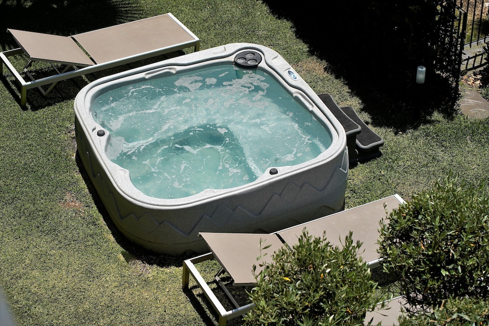 Mareneve Resort — Spa in Linguaglossa, Sicily