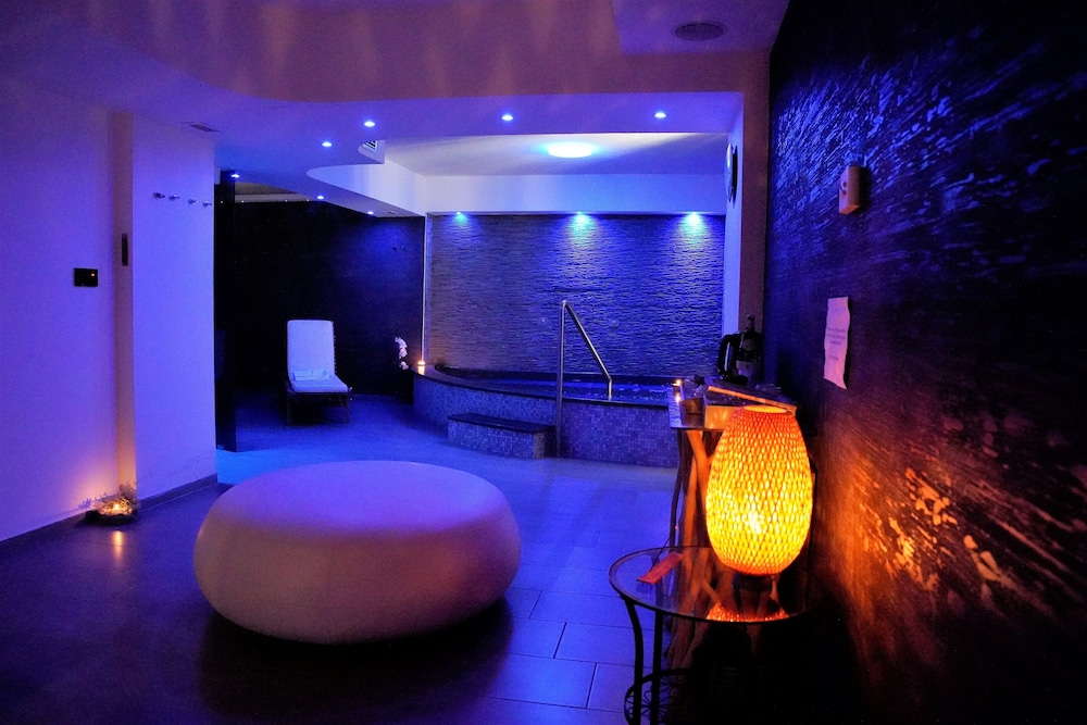 Mareneve Resort — Spa in Linguaglossa, Sicily