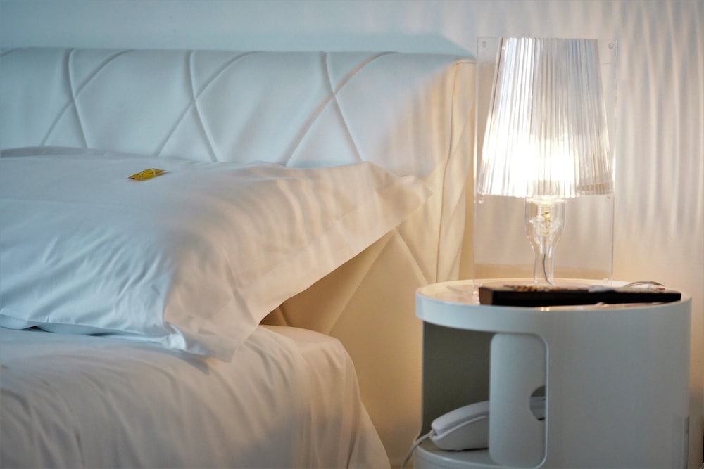 Mareneve Resort — Hotel rooms in Linguaglossa, Sicily