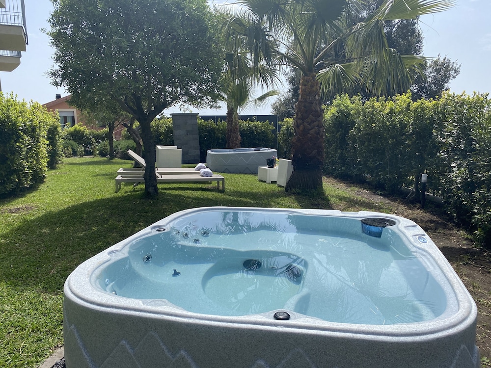 Mareneve Resort — Spa in Linguaglossa, Sicily