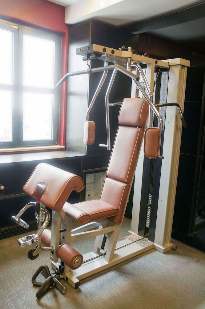 Palazzo Salgar — Sports & recreation in Naples, Campania