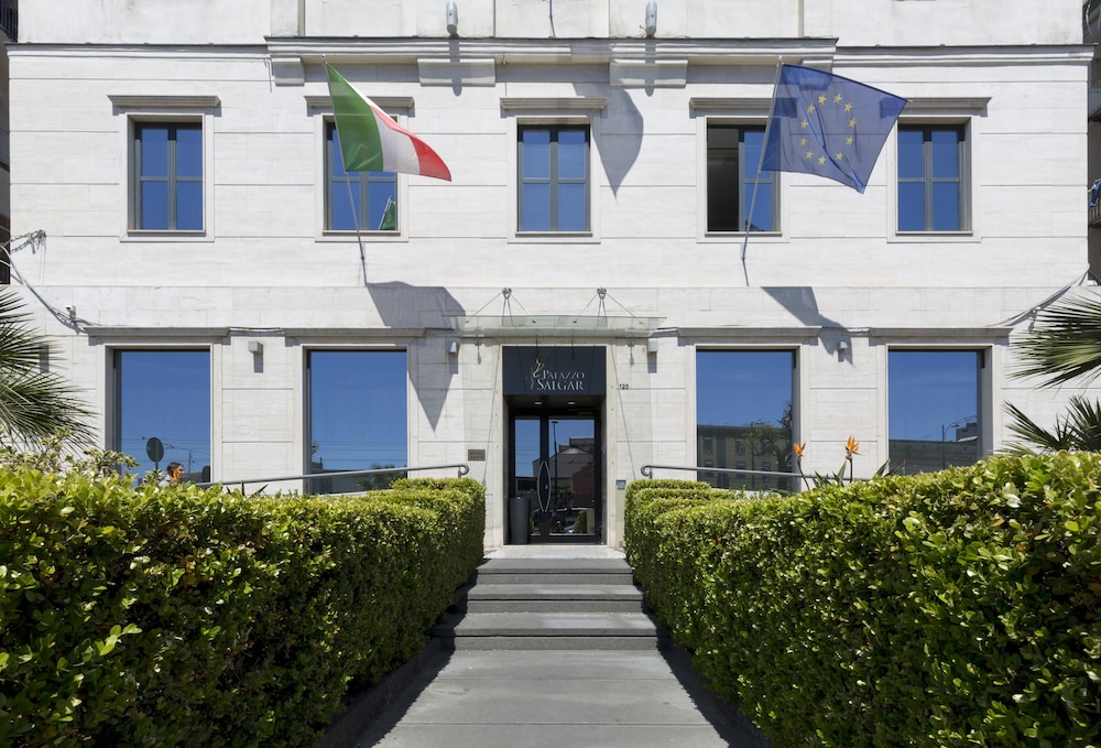 Palazzo Salgar — Hotel building in Naples, Campania