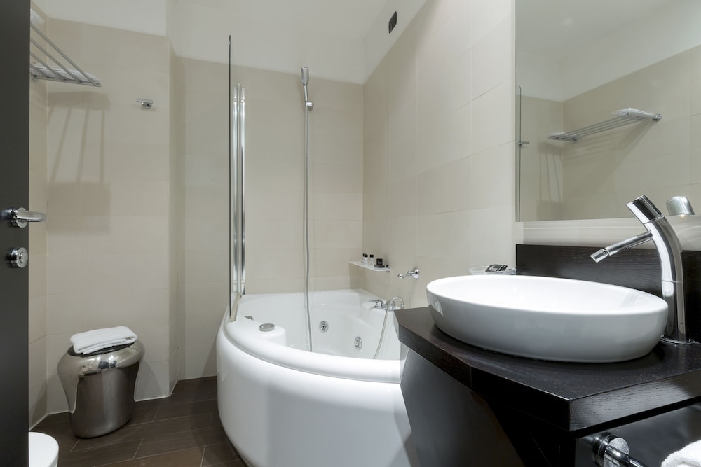 Palazzo Salgar — Hotel rooms in Naples, Campania