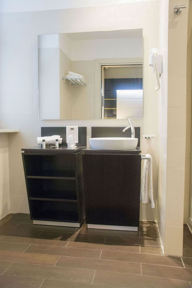 Palazzo Salgar — Hotel rooms in Naples, Campania