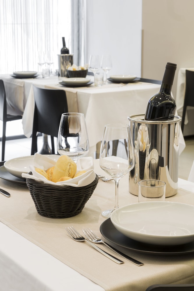 Palazzo Salgar — Restaurant & bars in Naples, Campania