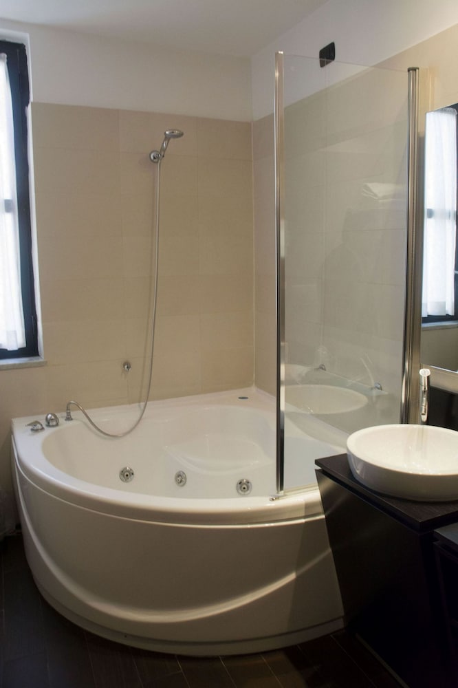 Palazzo Salgar — Hotel rooms in Naples, Campania