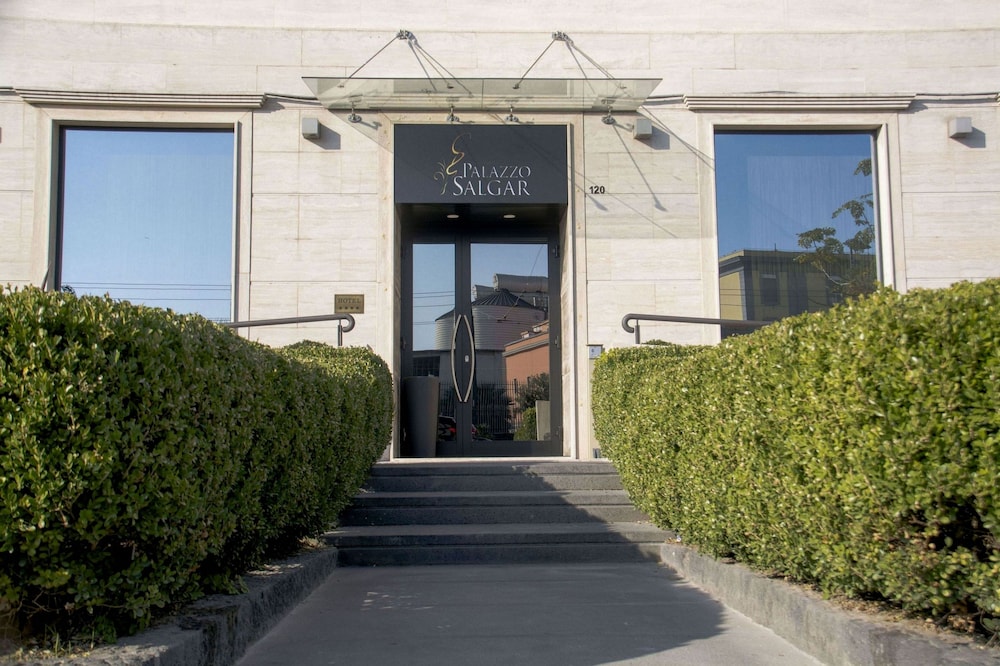 Palazzo Salgar — Hotel building in Naples, Campania