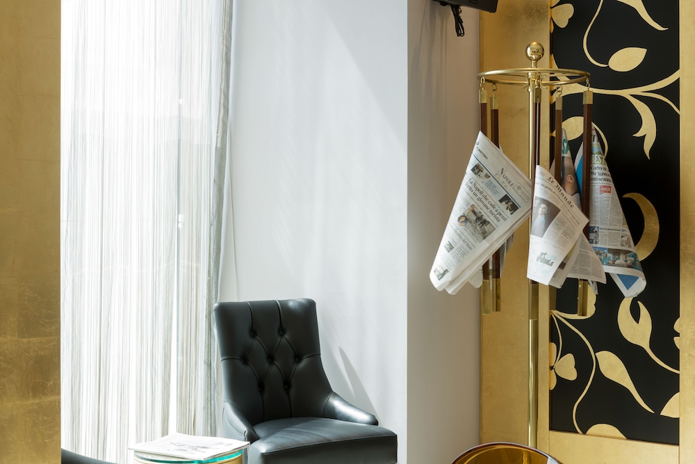 Palazzo Salgar — Hotel rooms in Naples, Campania