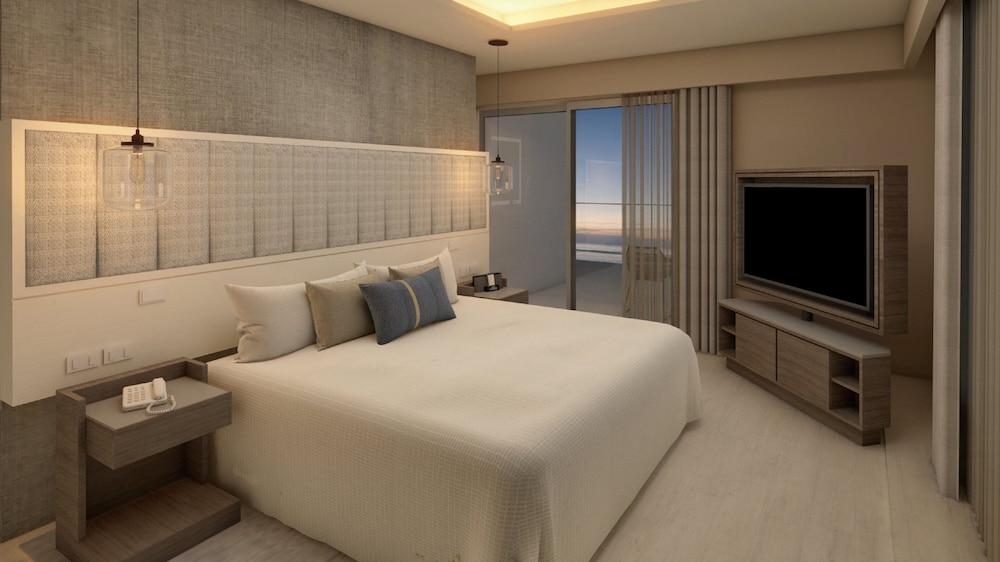 Royalton Hideaway Blue Waters - Montego Bay, An Autograph Collection® All-Inclusive Resort - Adults Only — Hotel rooms in Falmouth