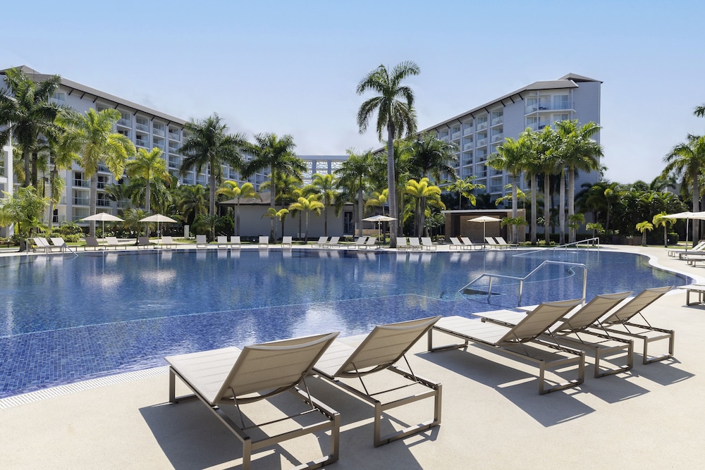 Royalton Hideaway Blue Waters - Montego Bay, An Autograph Collection® All-Inclusive Resort - Adults Only — Swimming pool in Falmouth