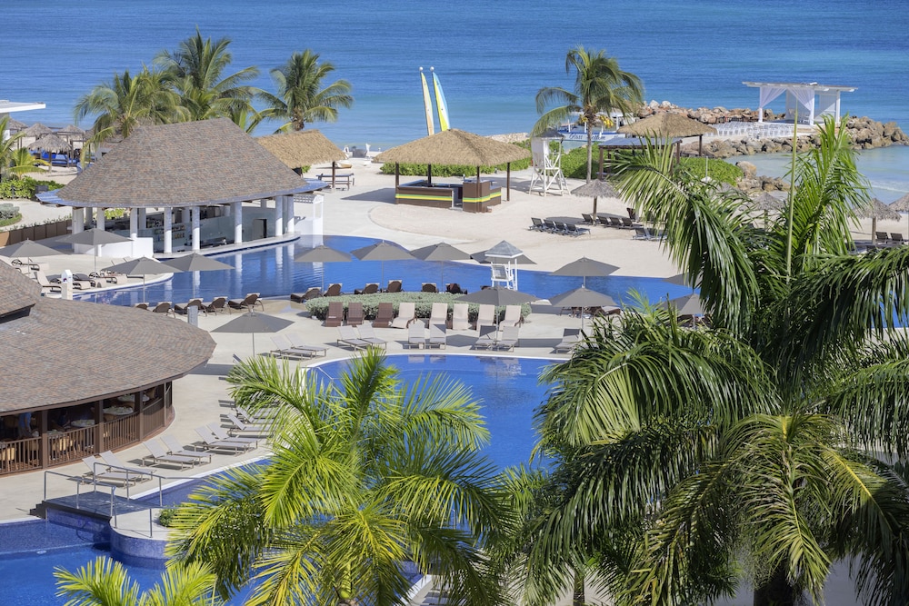 Royalton Hideaway Blue Waters - Montego Bay, An Autograph Collection® All-Inclusive Resort - Adults Only — Swimming pool in Falmouth